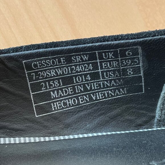 Lacoste Suede Ballet Flats - Picture 9 of 11